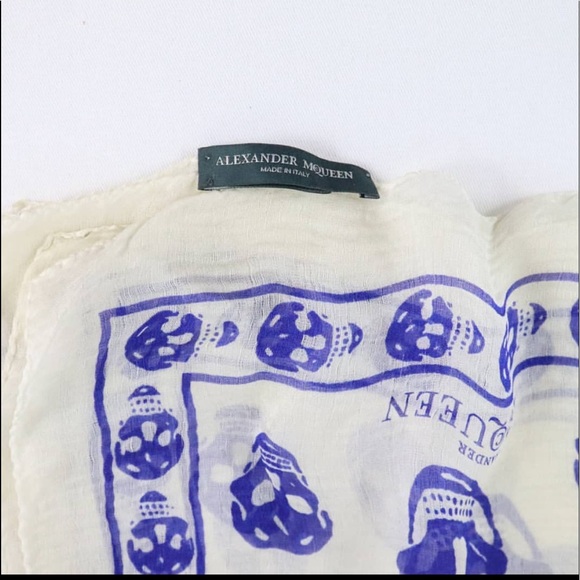 ALEXANDER MCQUEEN Classic Silk Chiffon Scarf - Picture 4 of 4